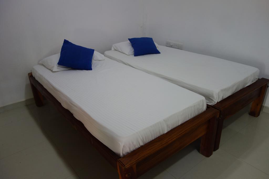 Yoho Hotel Arugambay Beach Inn 阿鲁甘湾 外观 照片