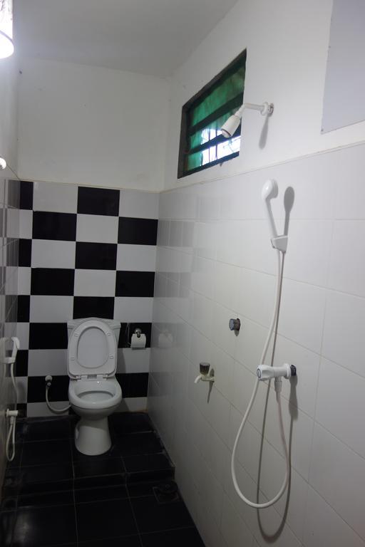 Yoho Hotel Arugambay Beach Inn 阿鲁甘湾 外观 照片
